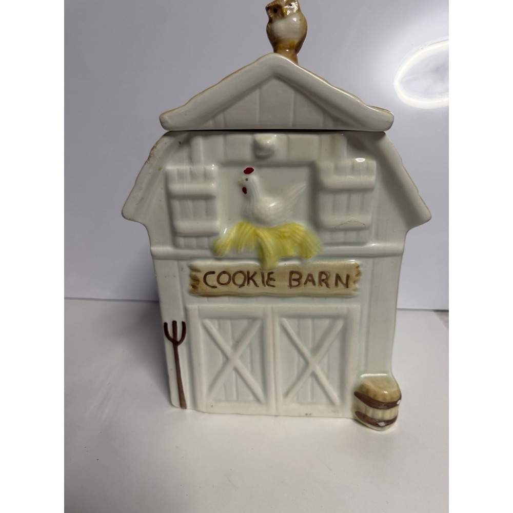 Vintage Barn Cookie Jar with Owl on Lid Chicken Made In Brazil 12.5 in Tall
